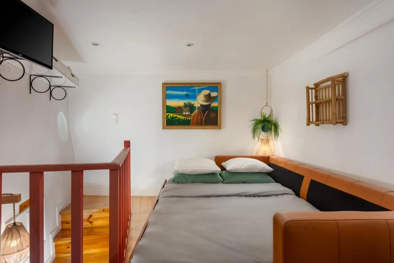 Casa Aurora - Bairro Tipico A Minutos Do Terreiro Villa Lisbon Holiday home